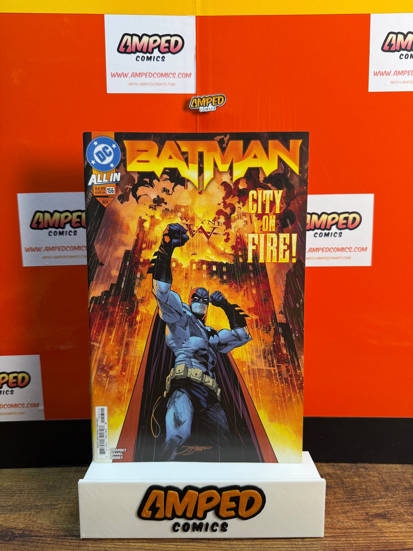 Batman 156 - City on Fire DC Comics 2023