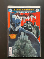 Batman 10 DC Rebirth 2017 - I Am Suicide, Assault on Santa Prisca