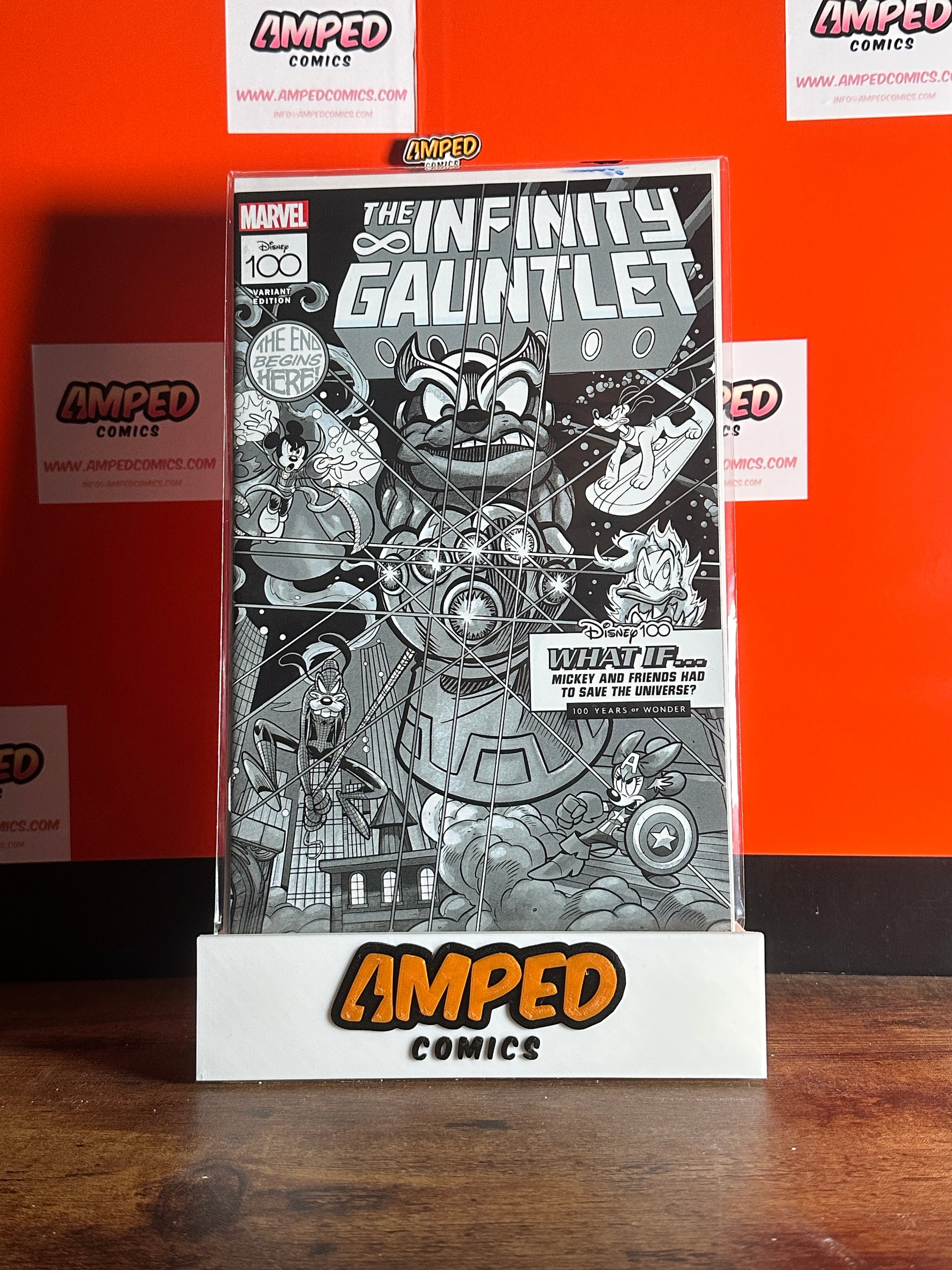 The Infinity Gauntlet Disney100 #1 1:100 B&W Variant Edition Marvel Comics