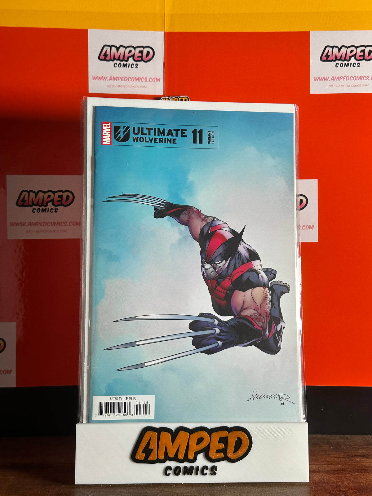 Ultimate Wolverine #11 1:25 Salvador Larroca Marvel Variant Edition