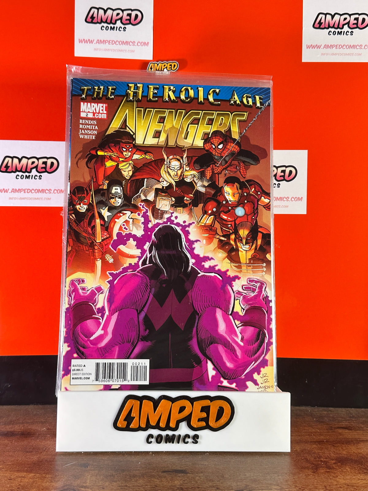 Avengers #2 (2010) Marvel Comics Brian Michael Bendis
