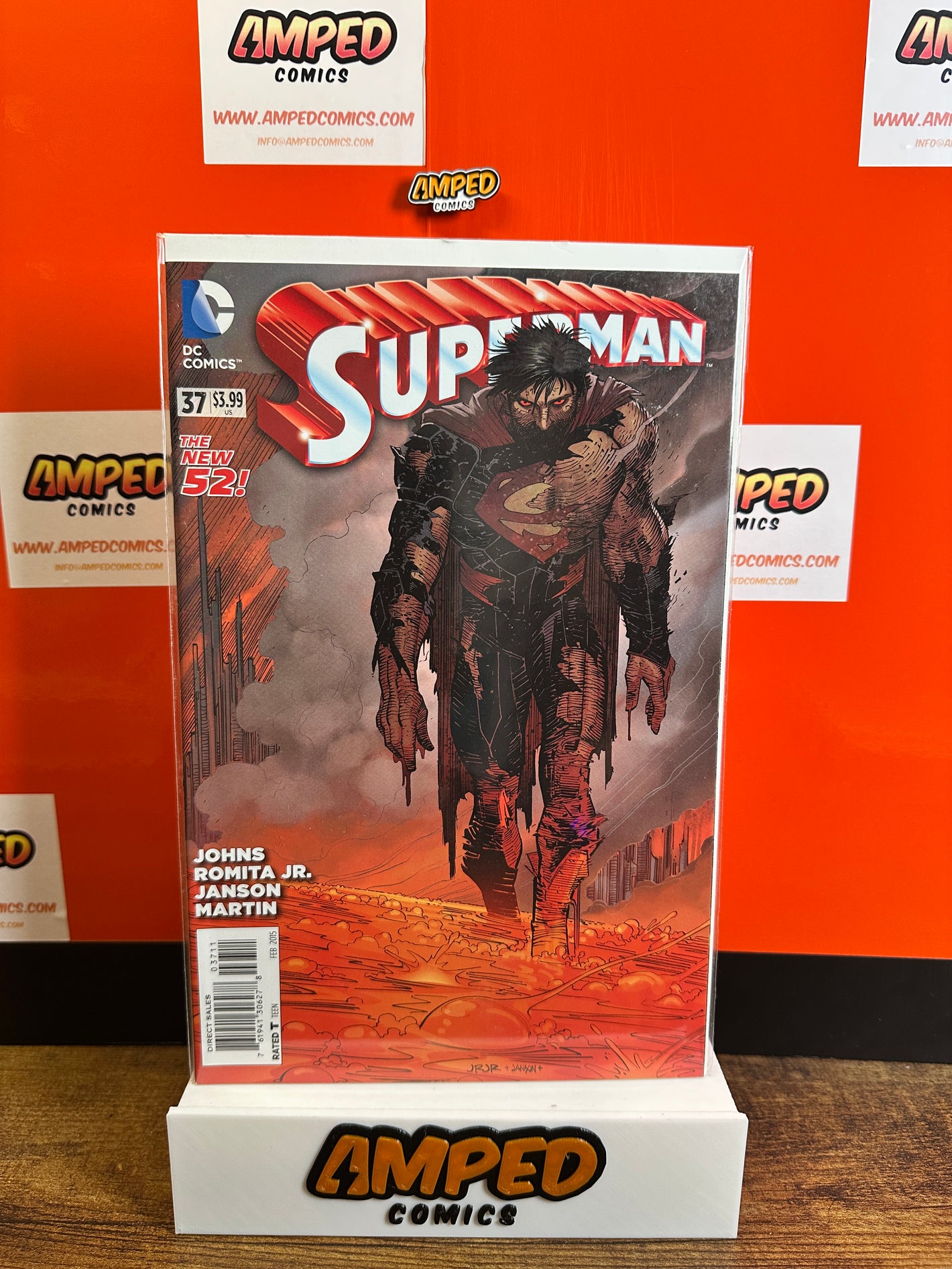Superman 37 (2014) DC Comics The New 52 by Johns Romita Jr.