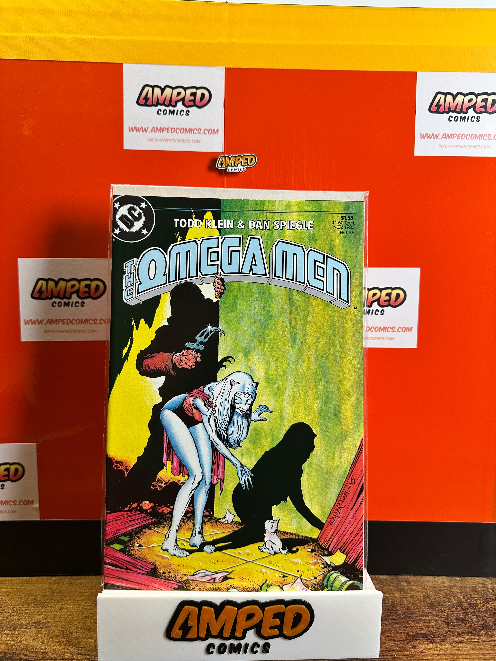 The Omega Men 32 DC Comics Nov 1985 Todd Klein Dan Spiegle