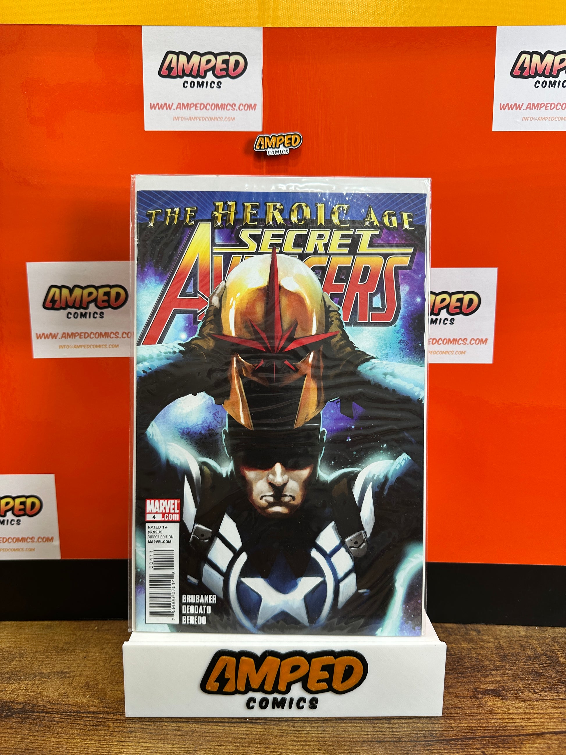 Secret Avengers 4 Marvel 2010 The Heroic Age Brubaker Deodato
