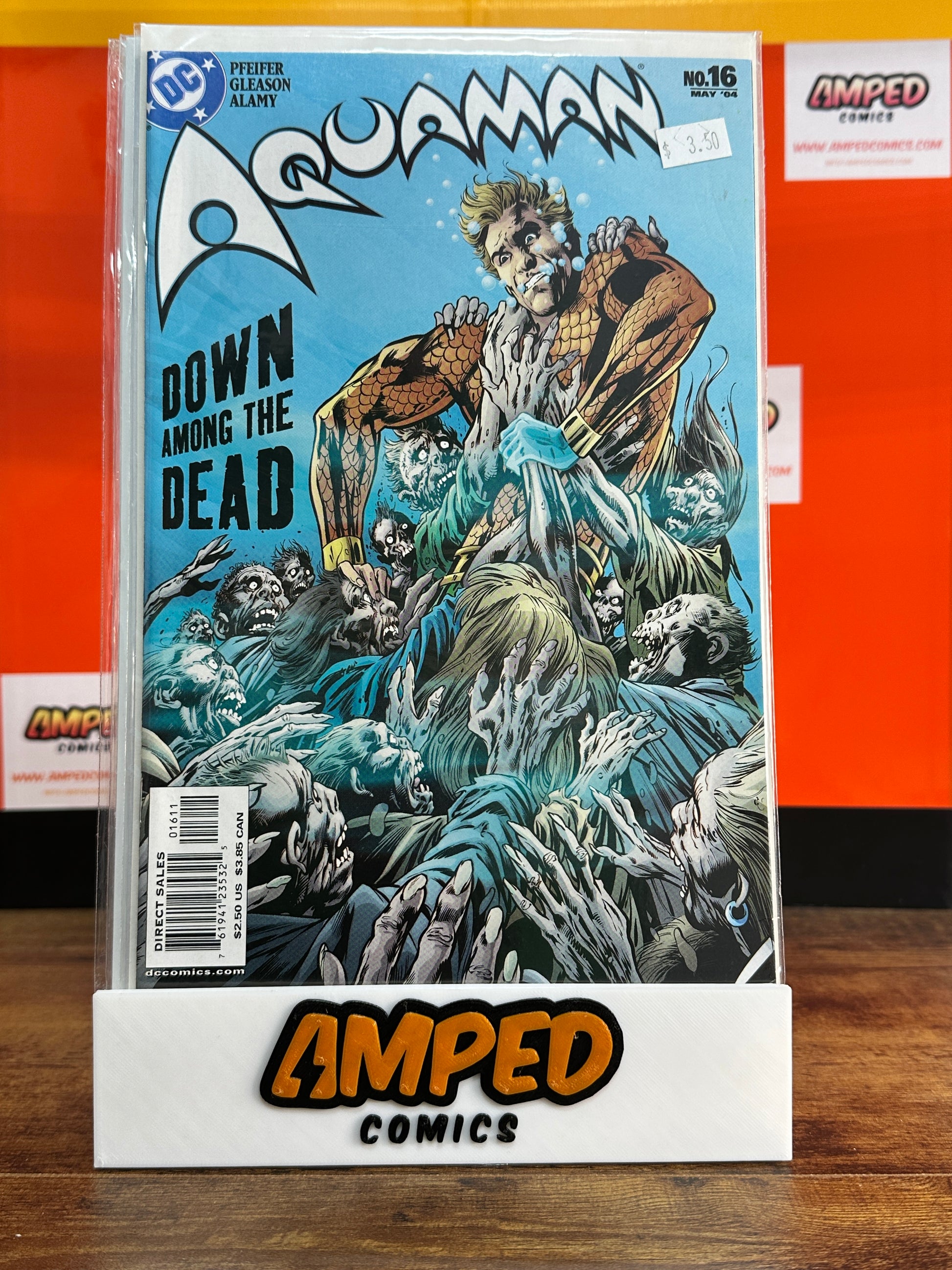 Aquaman 16 (May 2004) DC Comics - Down Among the Dead