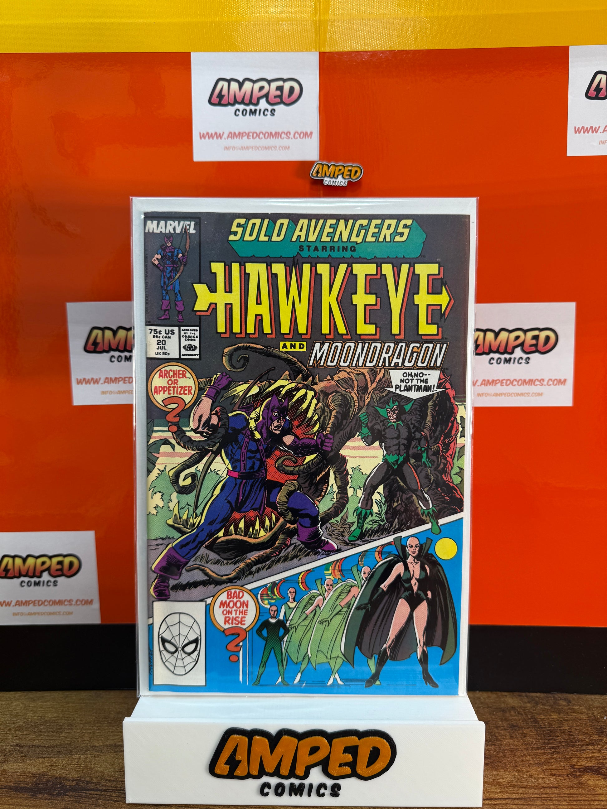Solo Avengers 20 Marvel 1989 Hawkeye Moondragon