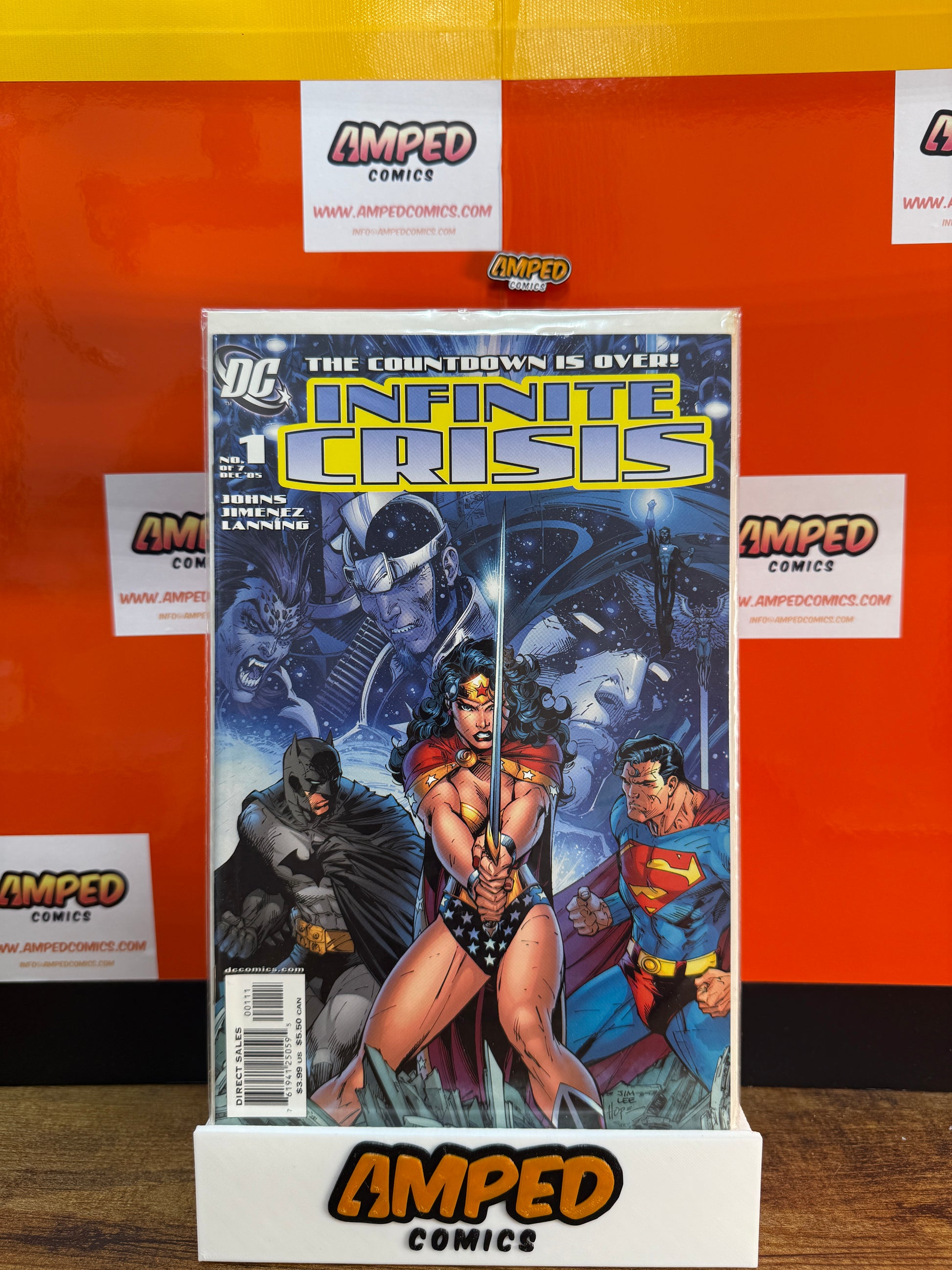 Infinite Crisis 1 DC Comics 2005 Johns Jimenez Wonder Woman Batman