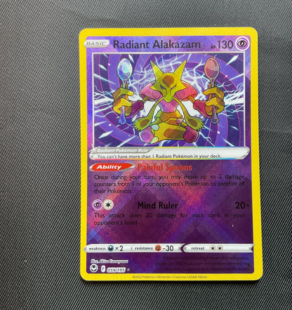 Radiant Alakazam 059/195 Pokemon Card - Silver Tempest Radiant Alakazam 059/195 Pokemon Card - Silver Tempest