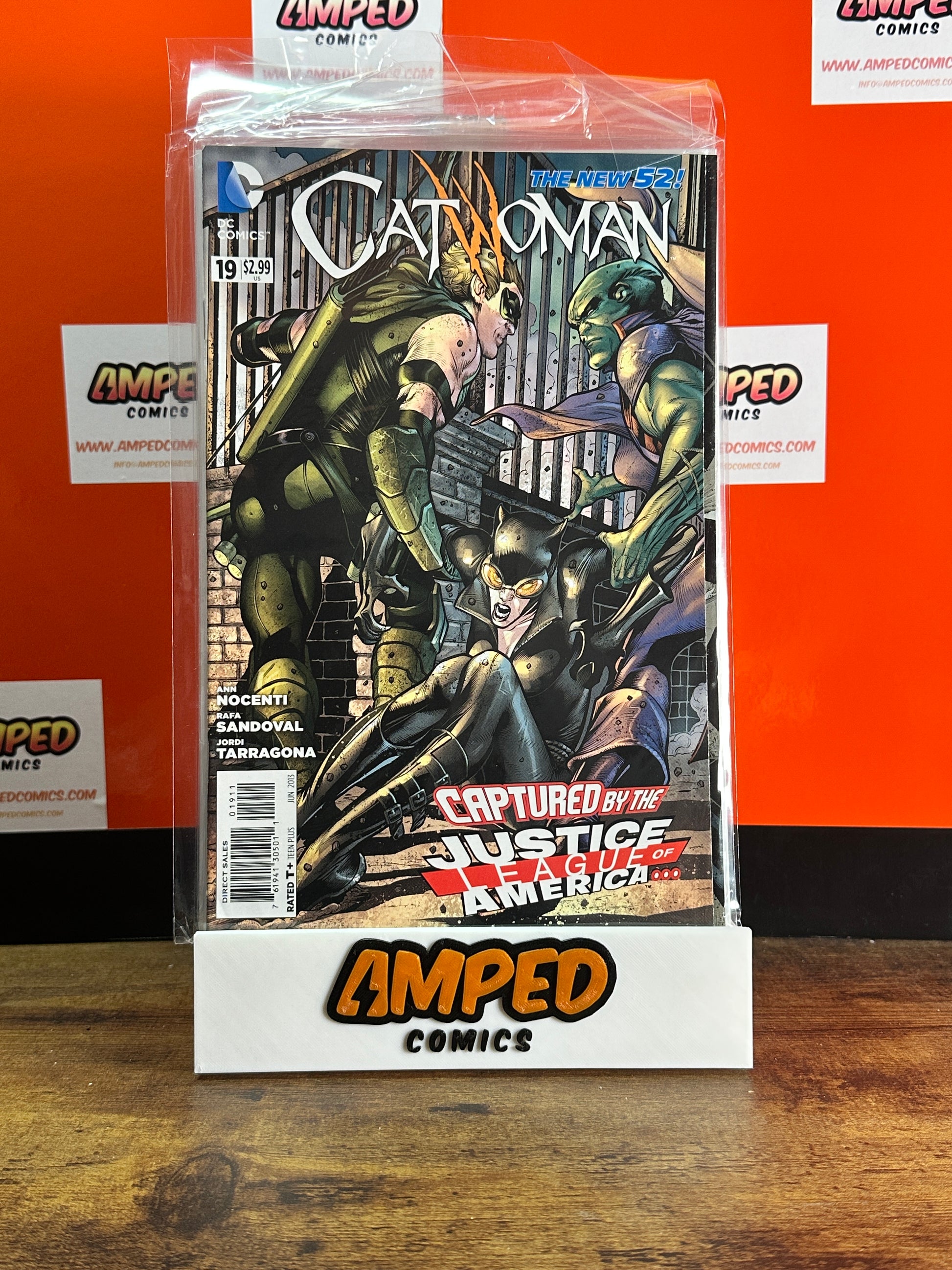 Catwoman 19 (2013) DC Comics The New 52 Justice League Appearance