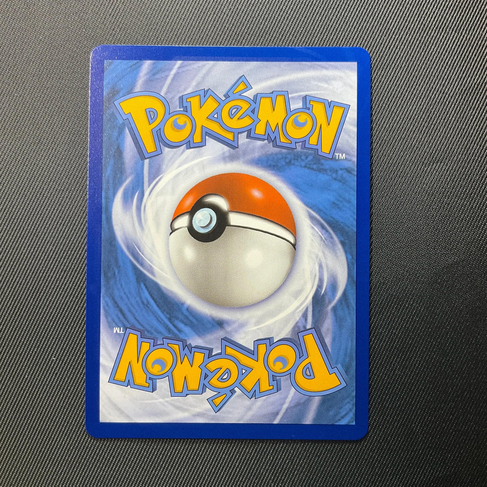Stoutland V 116/163 Sword Shield Battle Styles Pokemon Card