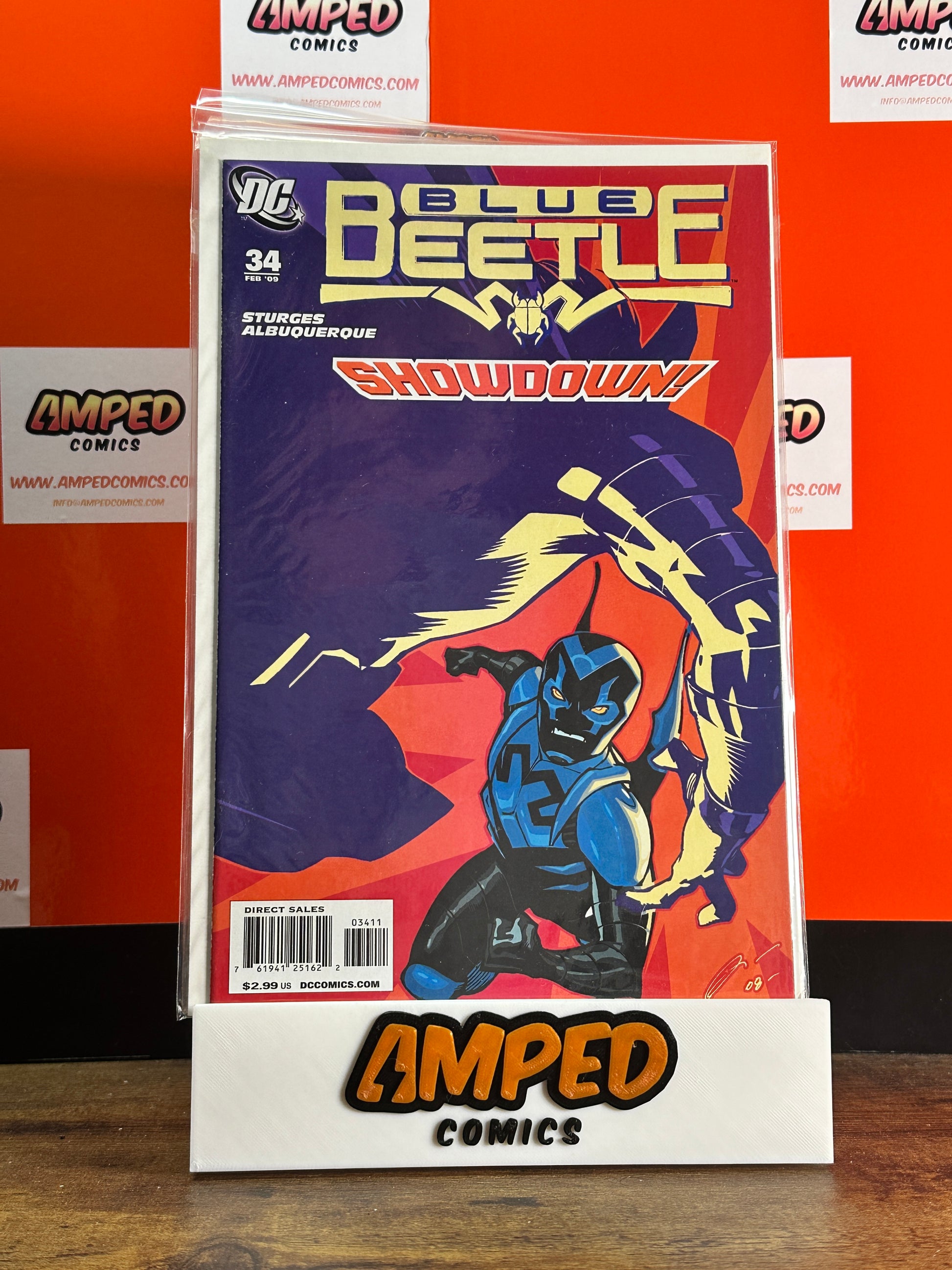 Blue Beetle 34 (Feb 2009) DC Comics - Showdown