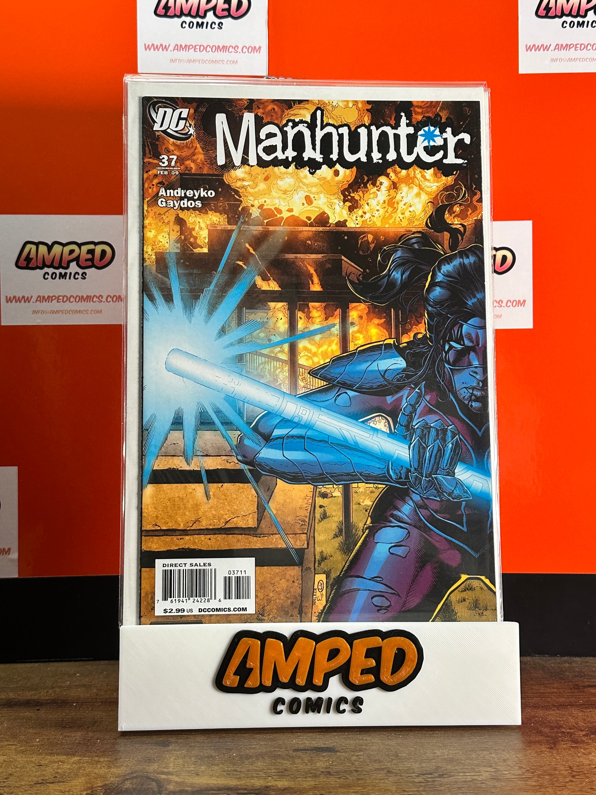 Manhunter 37 DC Comics Feb 2009 Andreyko Gaydos