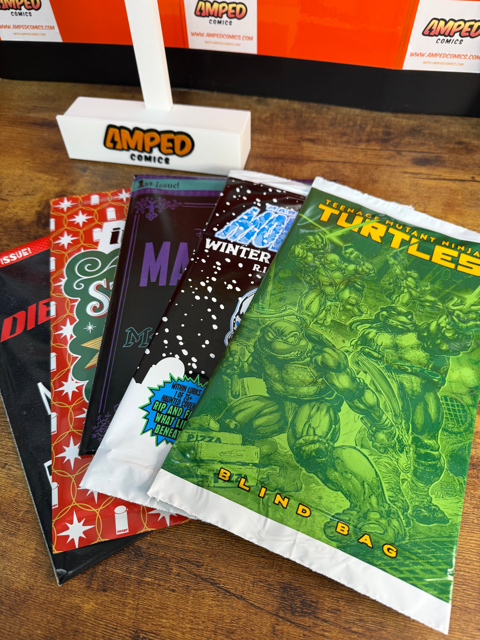 🎄 AMPED CHRISTMAS MYSTERY BOX 🎄