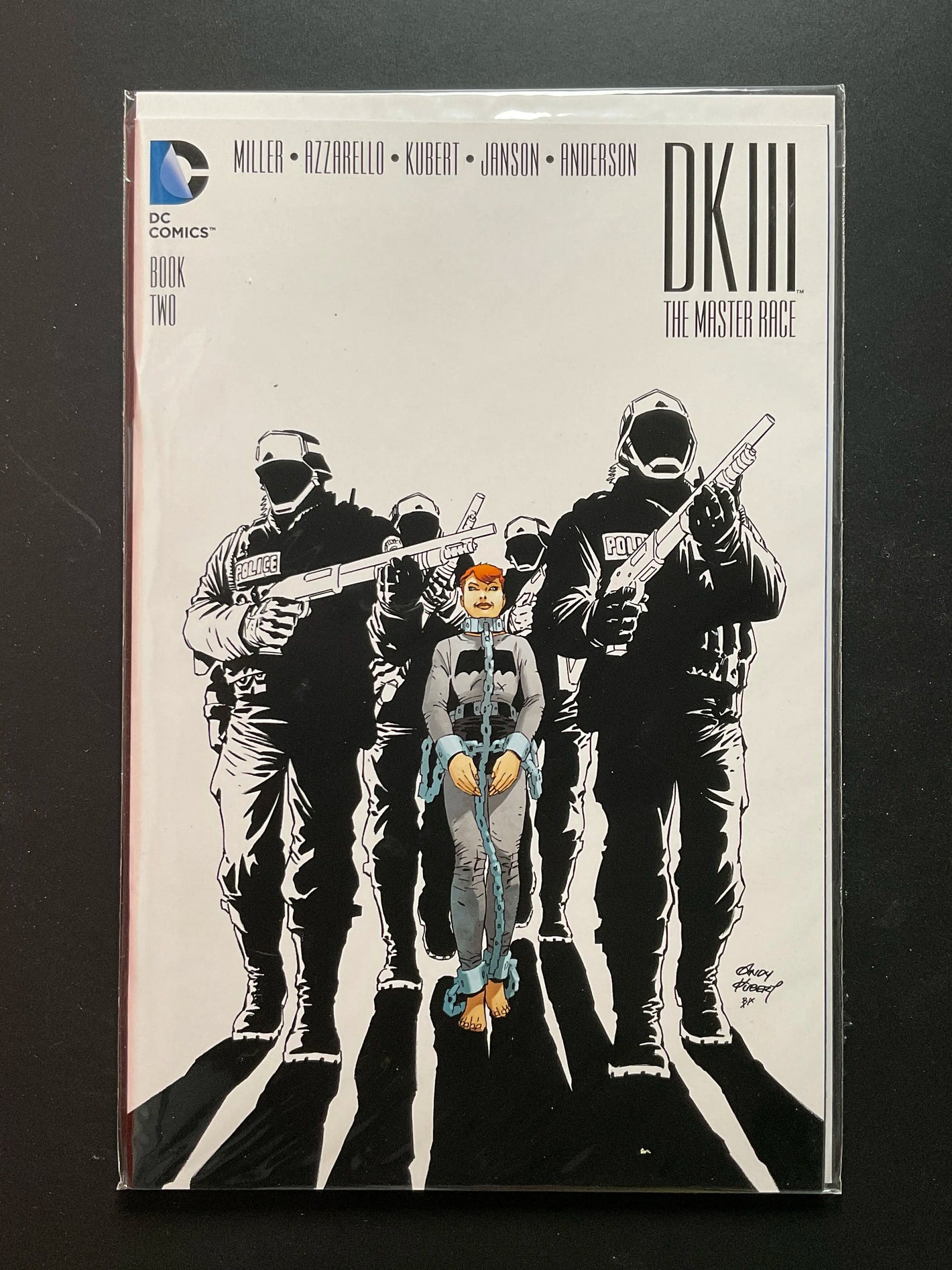 DK III The Master Race Book Two - DC Comics 2015