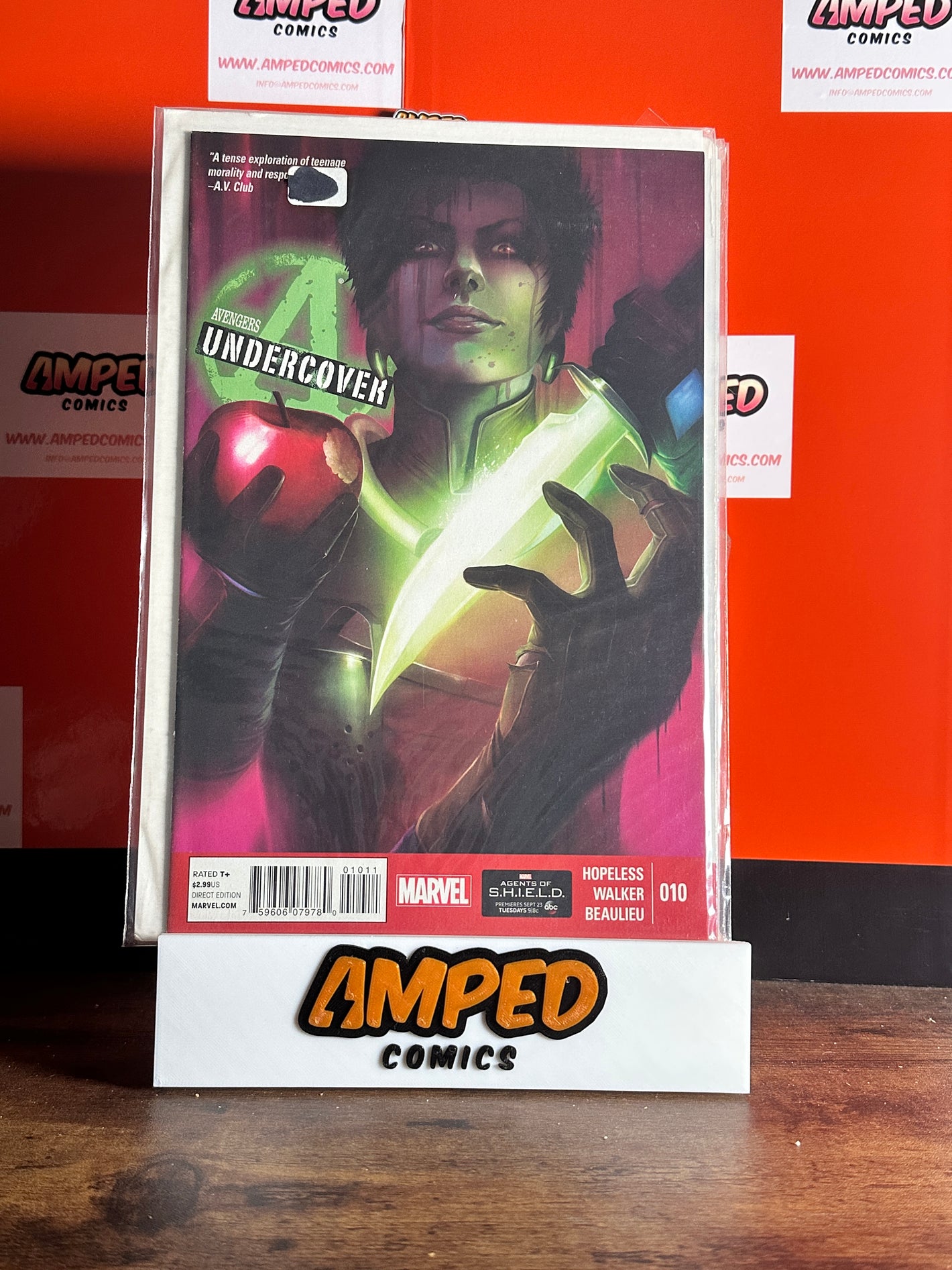 Avengers Undercover 10 Marvel Comics 2014 Hopeless Walker Beaulieu