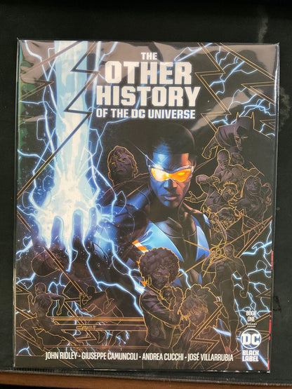 THE OTHER HISTORY OF THE DC UNIVERSE BOOK ONE BLACK LABEL *Sealed*