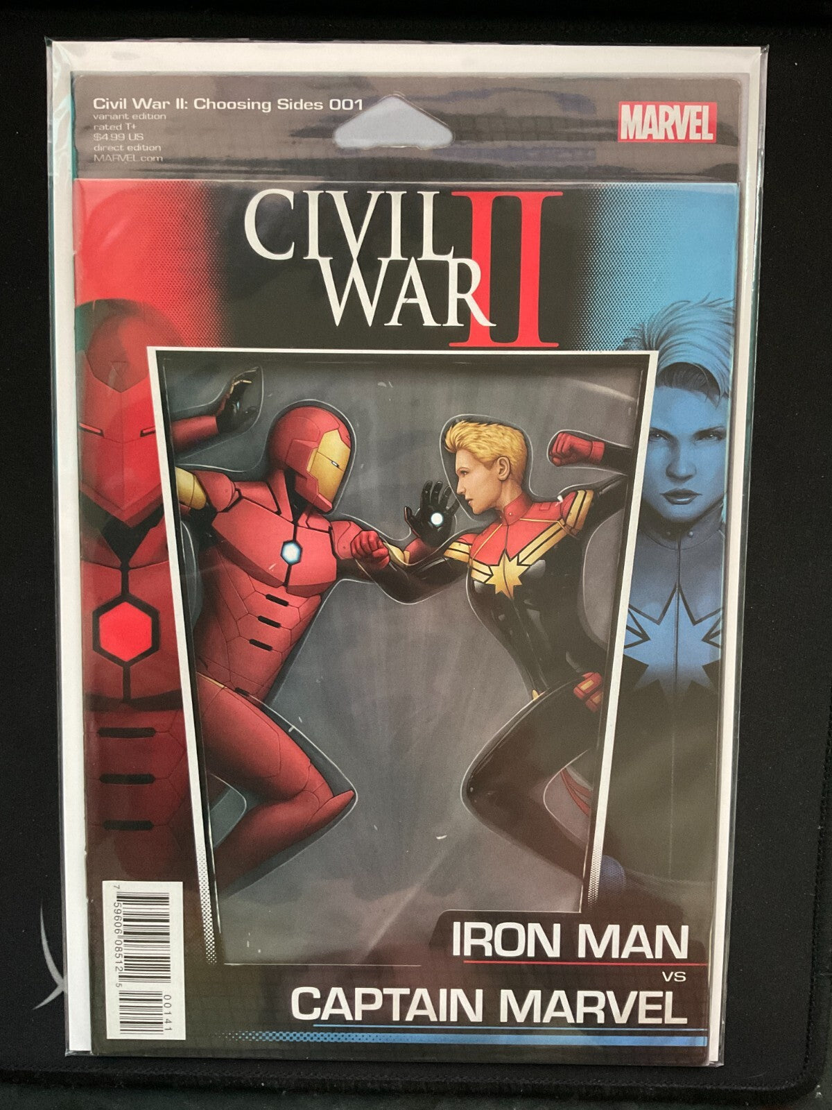 CIVIL WAR II: CHOOSING SIDES #1 (2016) MARVEL COMICS ACTION FIGURE VARIANT