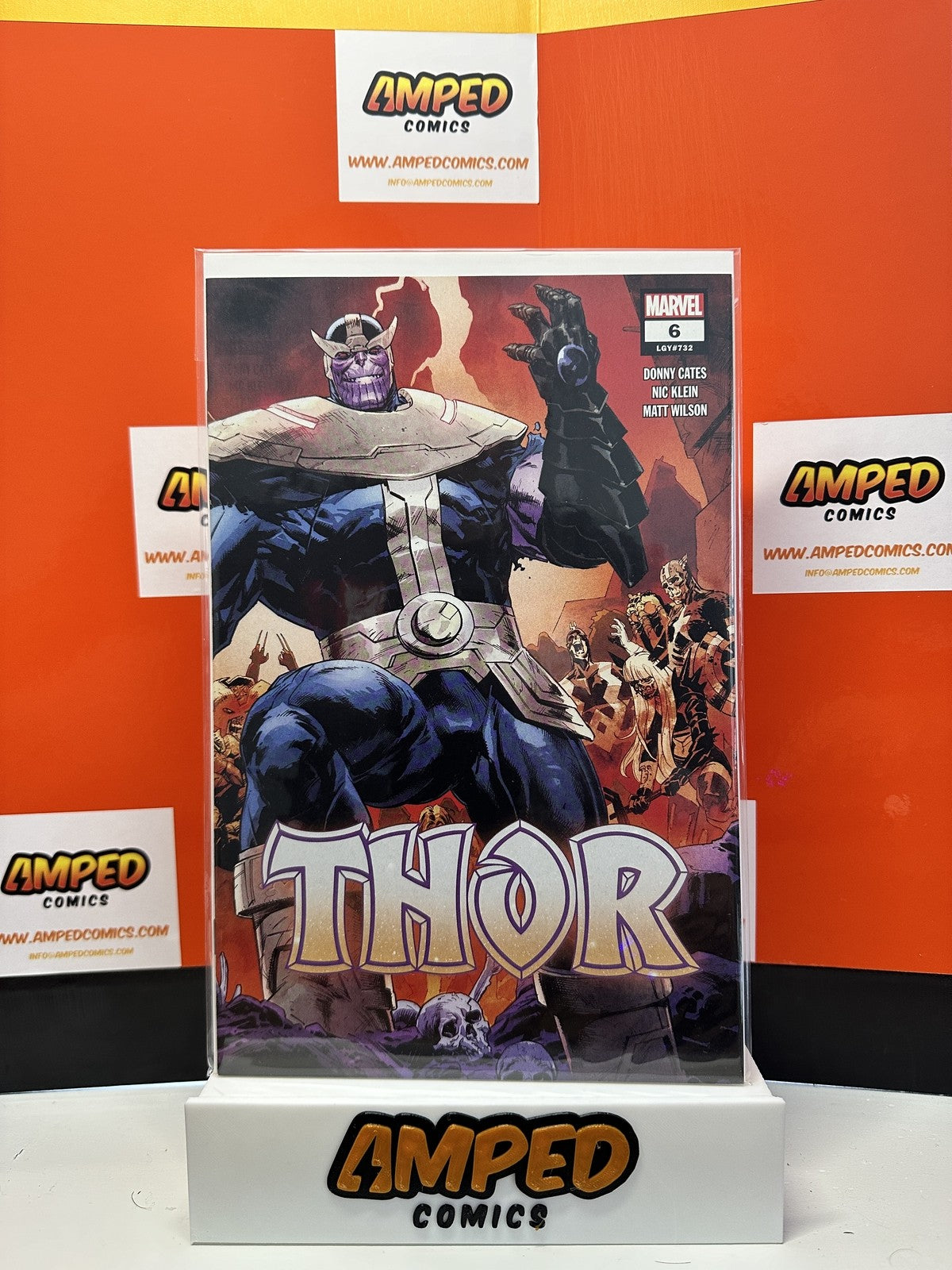 THOR 6 2ND PRINT WRAPAROUND COVER - THANOS BLACK STONE GAUNTLET