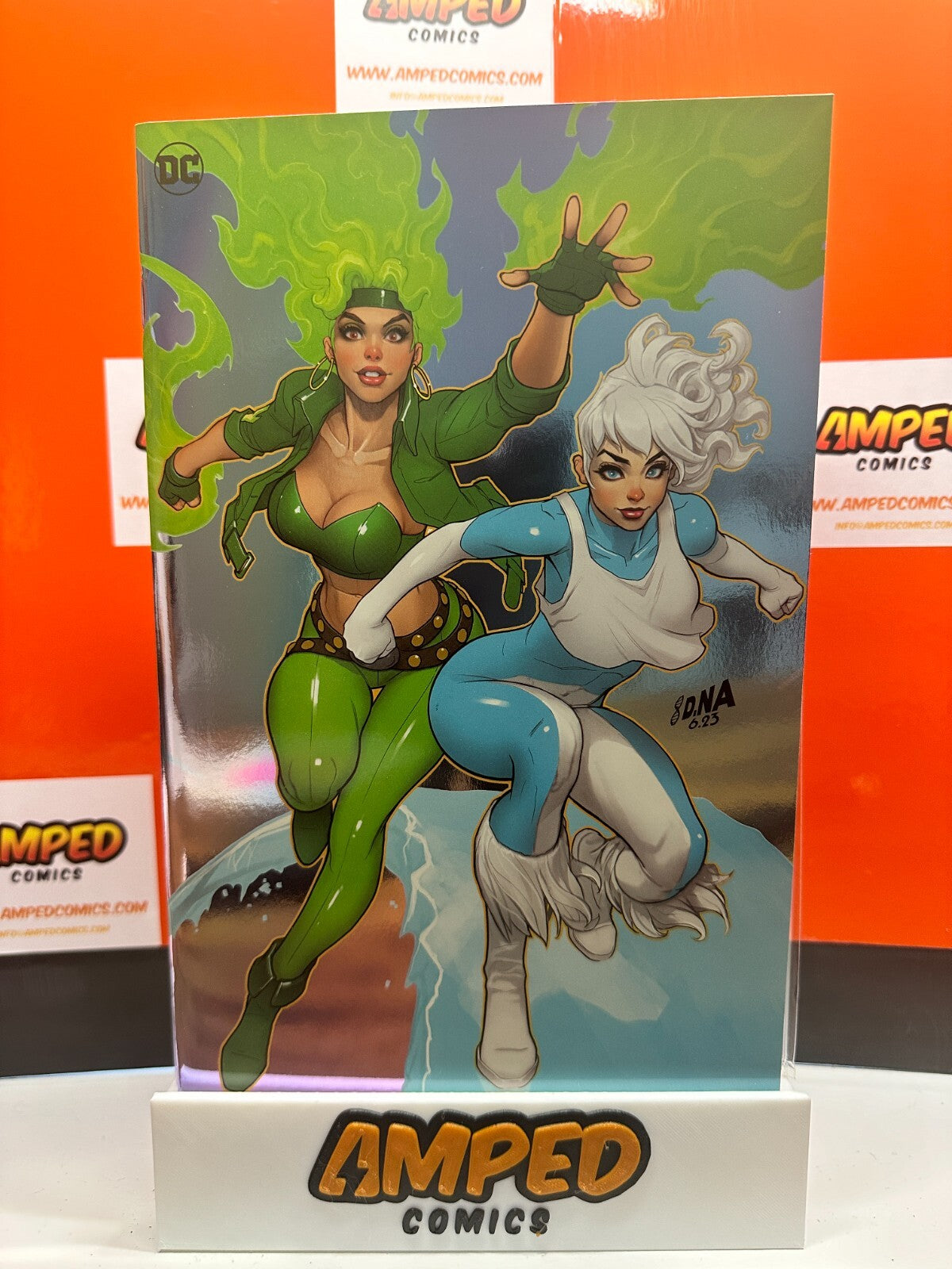 FIRE & ICE WELCOME TO SMALLVILLE #1 (OF 6) DAVID NAKAYAMA FOIL VARIANT DC