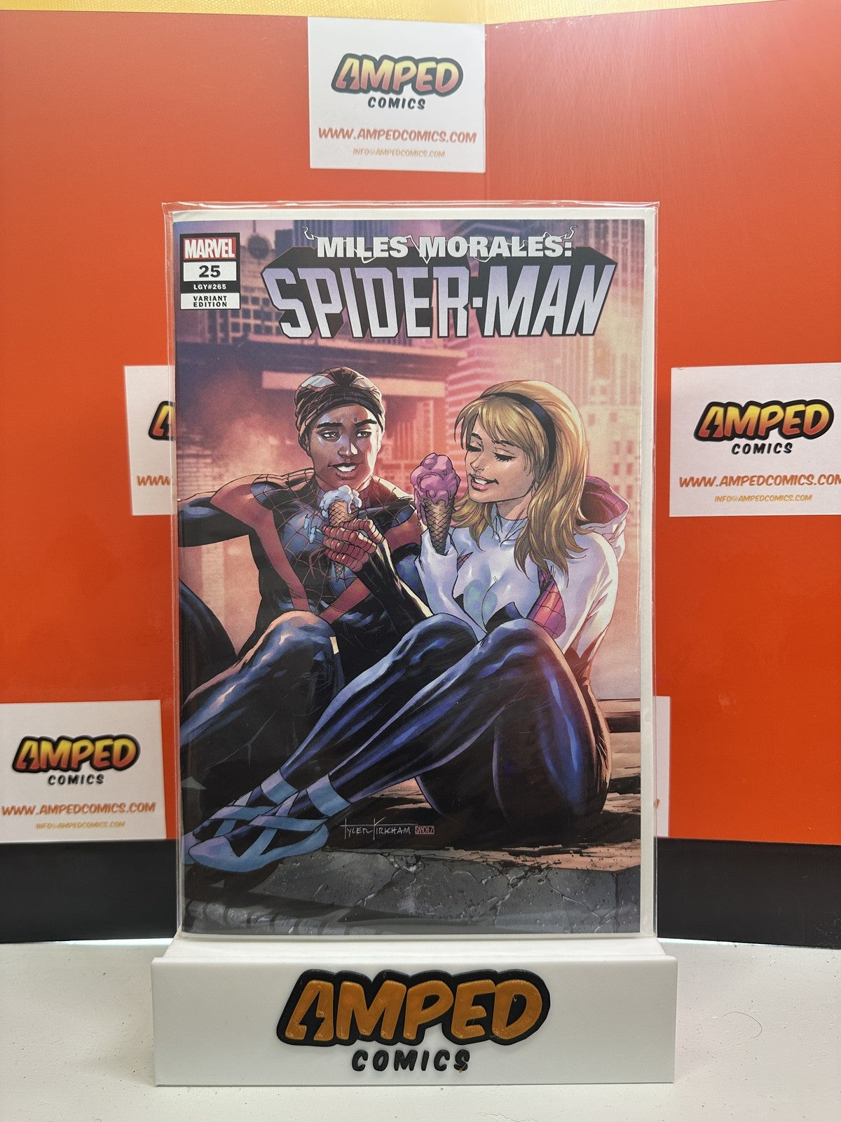 MILES MORALES SPIDER-MAN #25 TYLER KIRKHAM TRADE VARIANT GWEN STACY