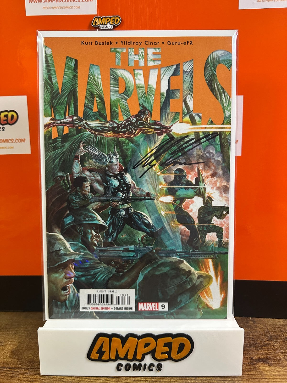 THE MARVELS #9 COMIC ALEX ROSS COVER SIGNED BY ALEX ROSS W/COA