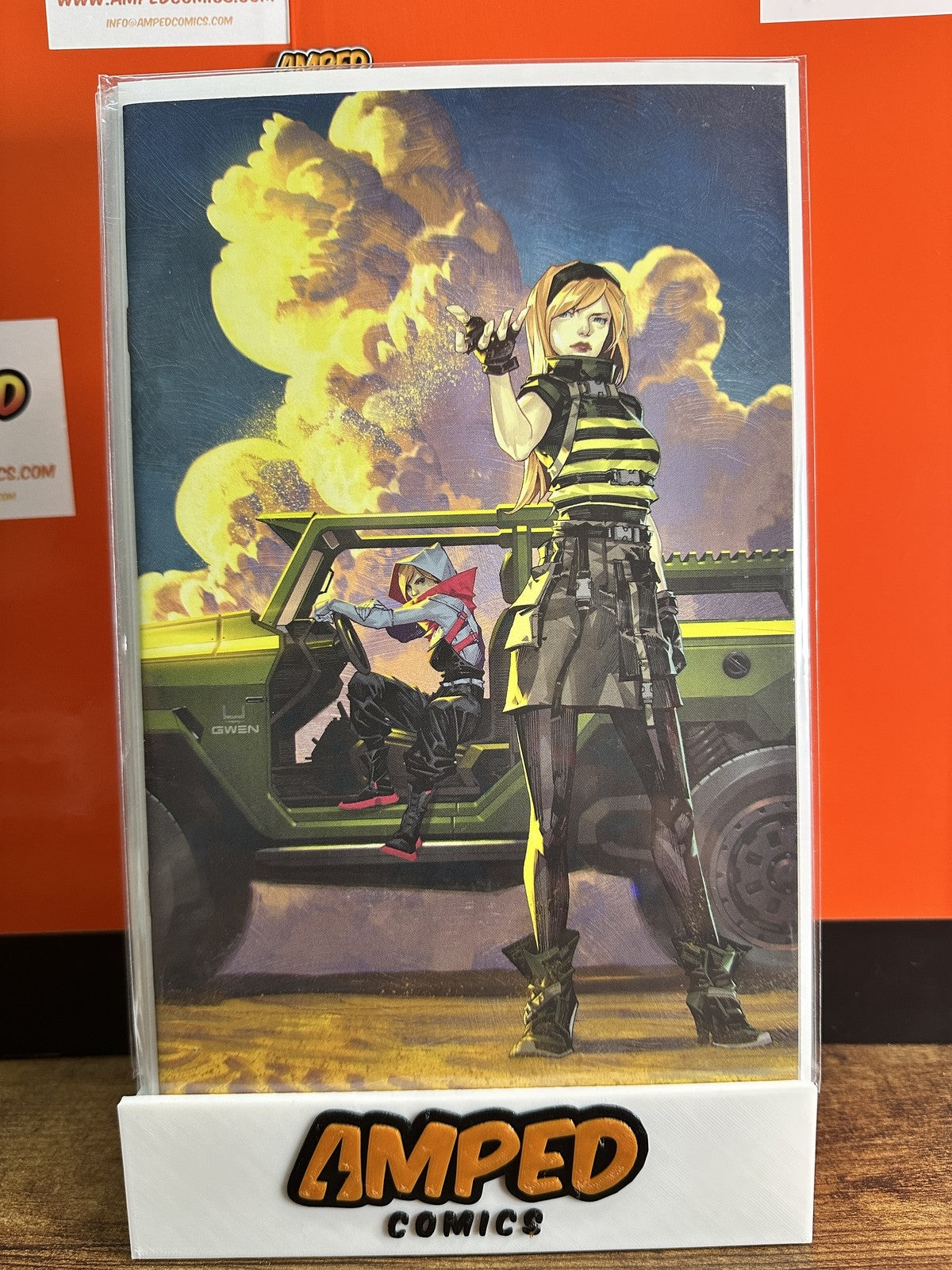 SPIDER-GWEN: SHADOW CLONES #4 KAEL NGU EXCLUSIVE VIRGIN VARIANT (2023 MARVEL)